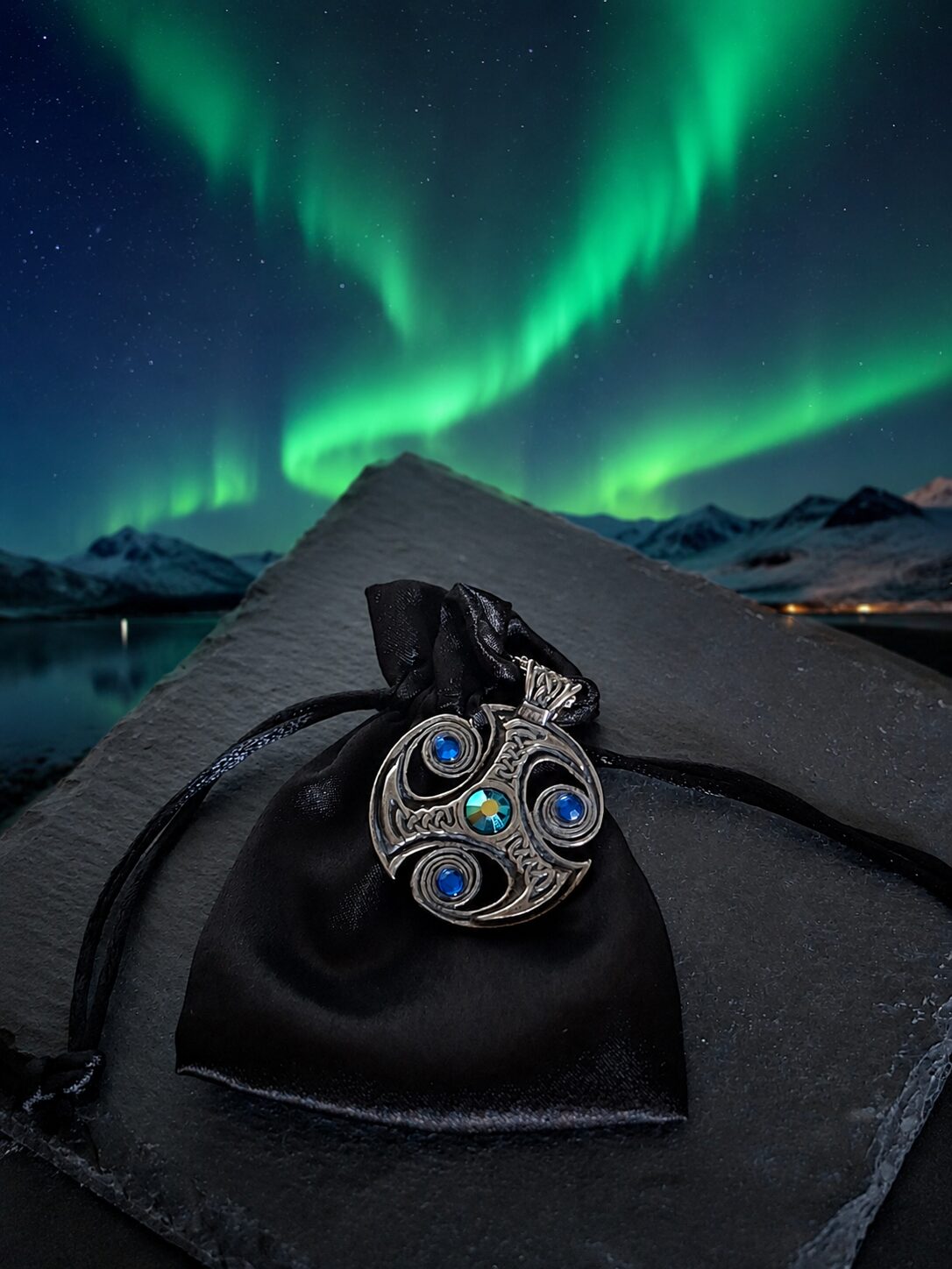 Juwelen Trefot - Nordlicht - Anhänger Amulett Halskette – Bild 1