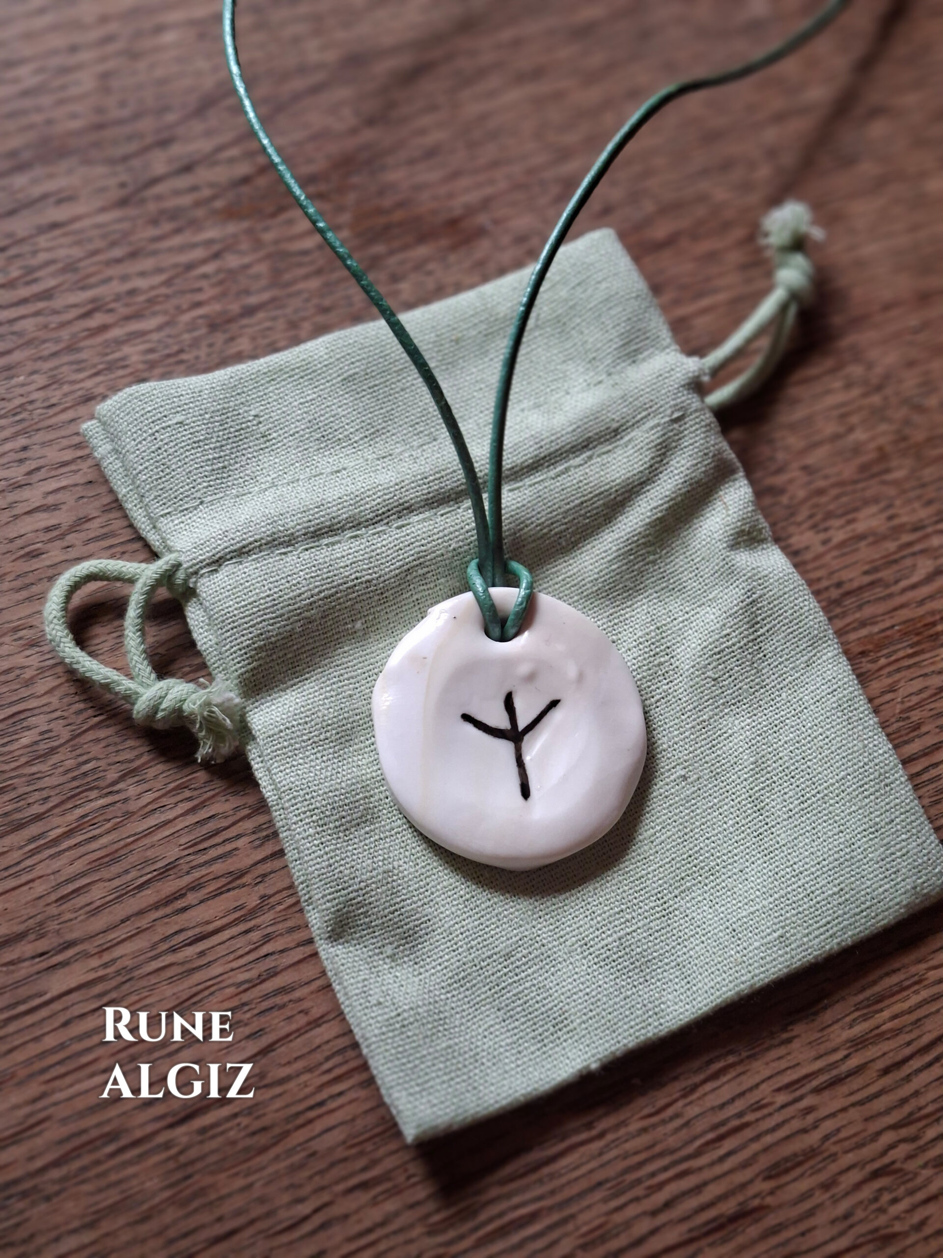 Runen Talisman – Bild 5
