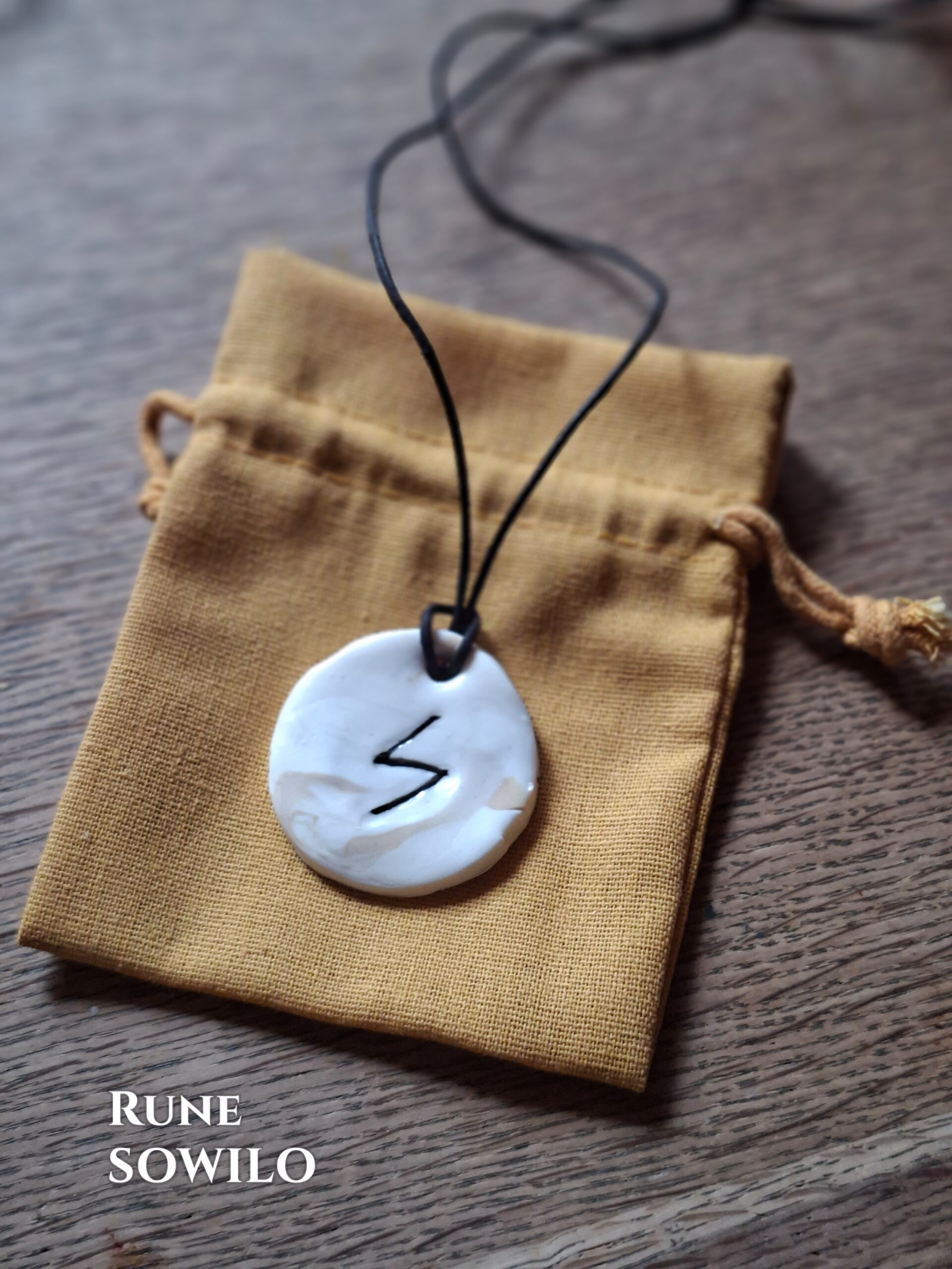 Runen Talisman – Bild 4